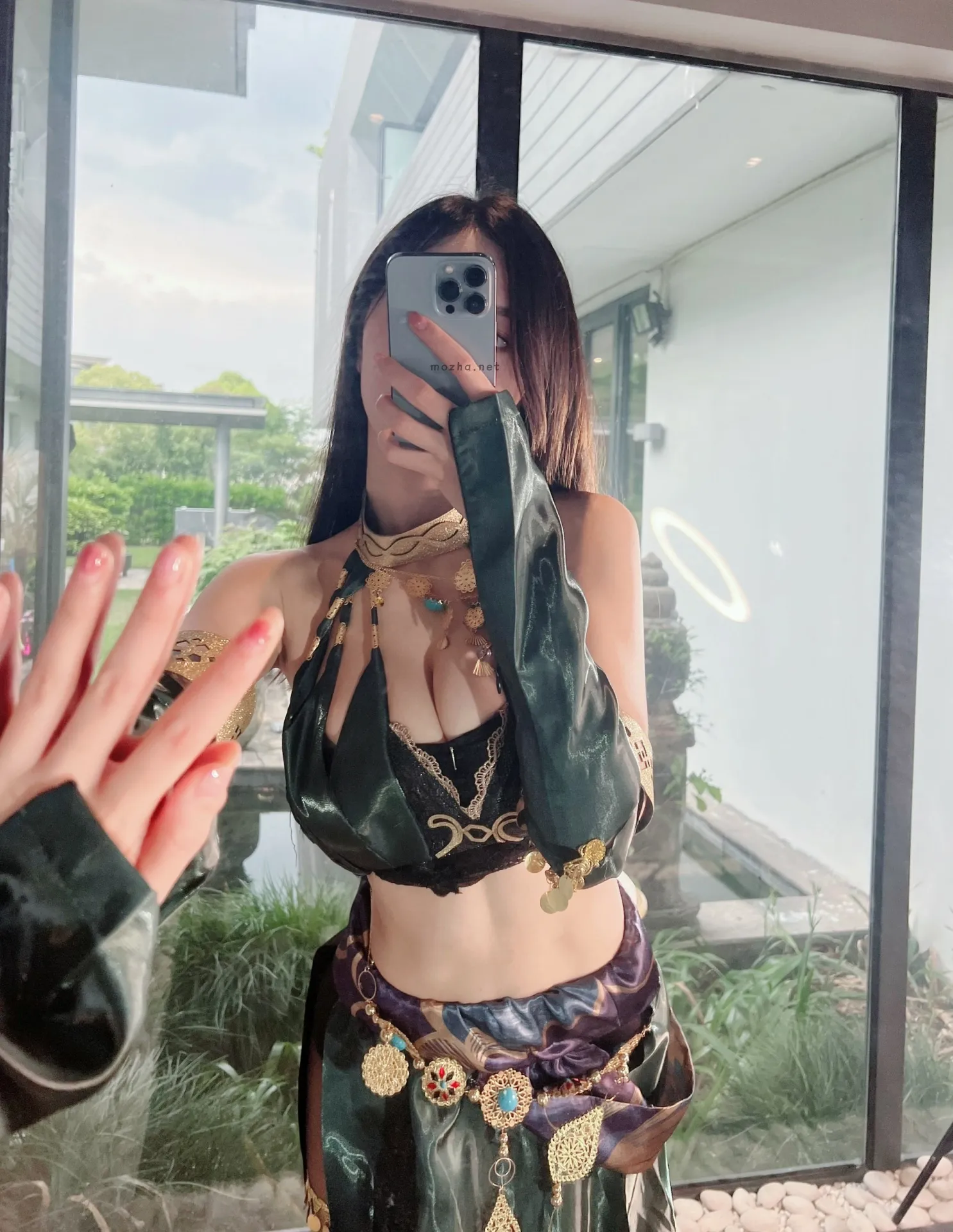 小玉吃果冻 – 腰配俏蜜桃各种摇摆 【17P】